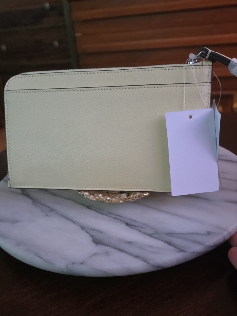 Kate Spade NWT Butter Yellow Floral Appliqué Zip Wristlet 💛 - Picture 4 of 15